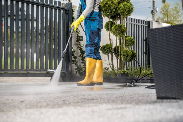 Best Pool Deck Cleaning  in Fort Pierce South, FL